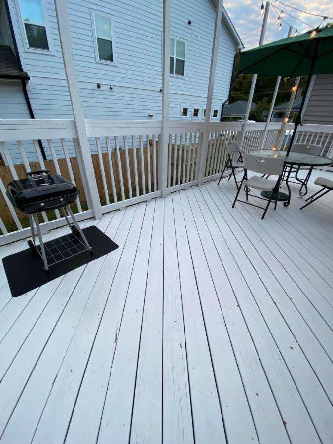 Modern 3-Bedroom, Big Fence Yard, Pets Stay Free Durham Exterior foto