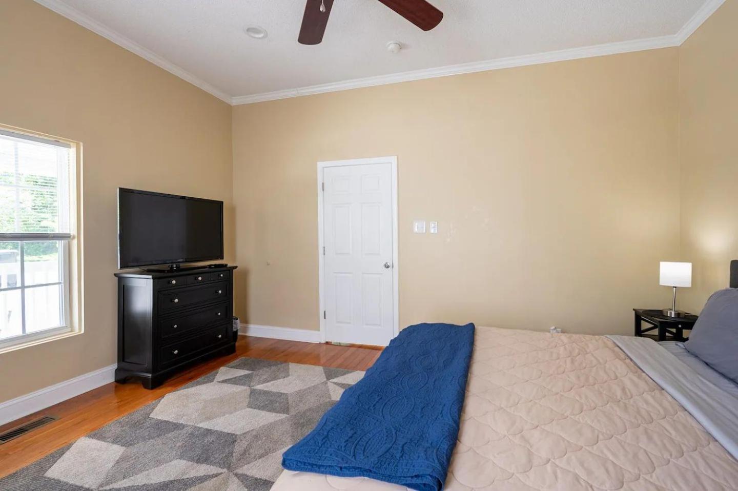 Modern 3-Bedroom, Big Fence Yard, Pets Stay Free Durham Exterior foto